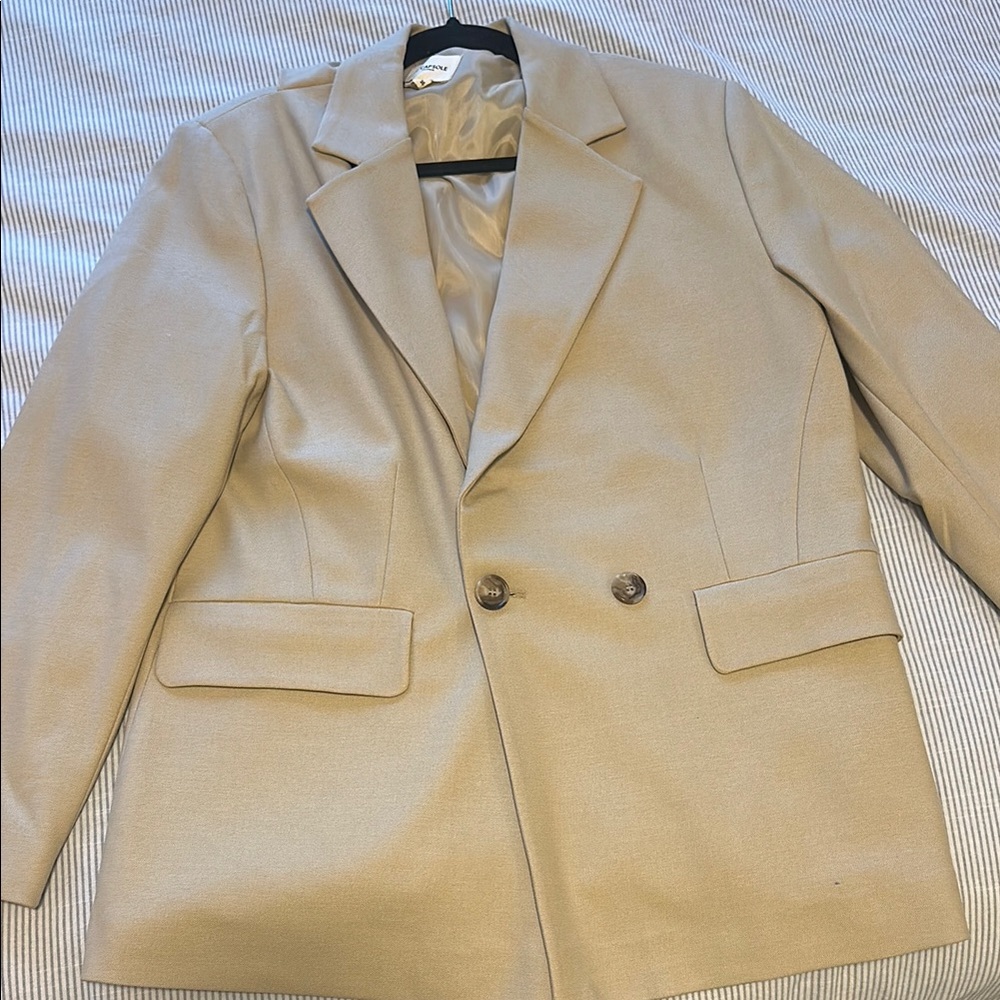 Classic Beige Women's Blazer